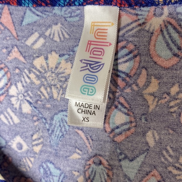 NWT LuLaRoe Classic T size XS - Picture 3 of 9